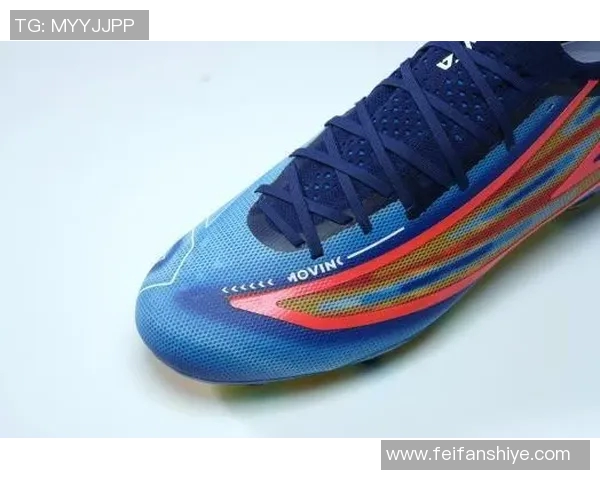 全新科技助力运动表现新款足球鞋引领赛场潮流与舒适体验